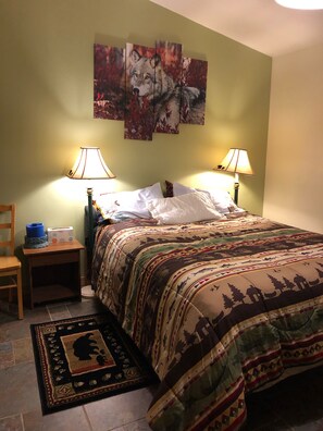 3 bedrooms, iron/ironing board, travel cot, free WiFi - Alaskan sportsman’s Home (Seward)