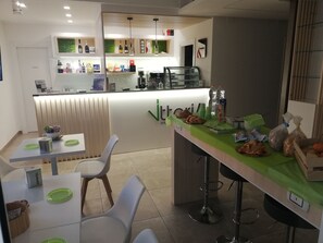 Breakfast area - Vittoria Wellness (San Giuseppe Vesuviano)