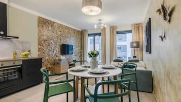 Luxury Apartment | Private kitchen | Full-size fridge, microwave, oven, stovetop