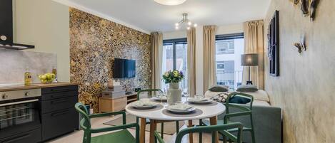 Departamento de lujo | Cocina privada | Refrigerador con congelador, microondas, horno y parrilla de estufa