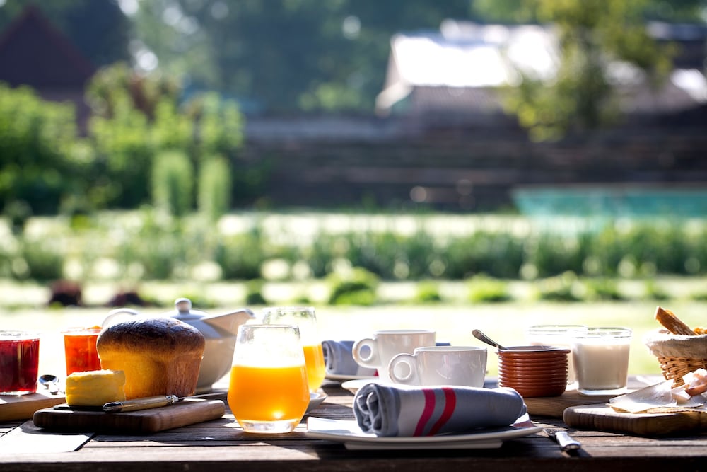 La Cour de Rémi by null