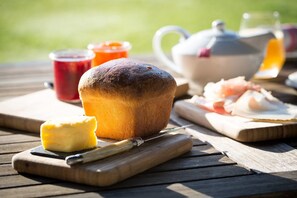 Frukostbuffé varje dag mot avgift