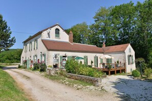 Exterior - Chambres d'hôtes Chez d'Eau (Marigny-le-Cahouet)