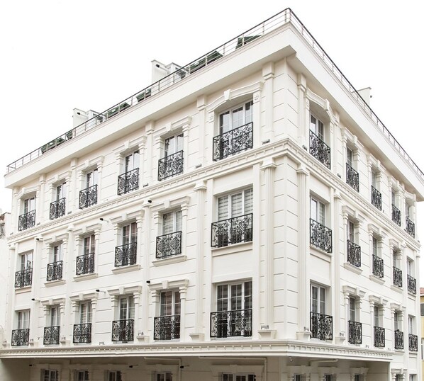 Front of property - 4Levent Suites (Istanbul)