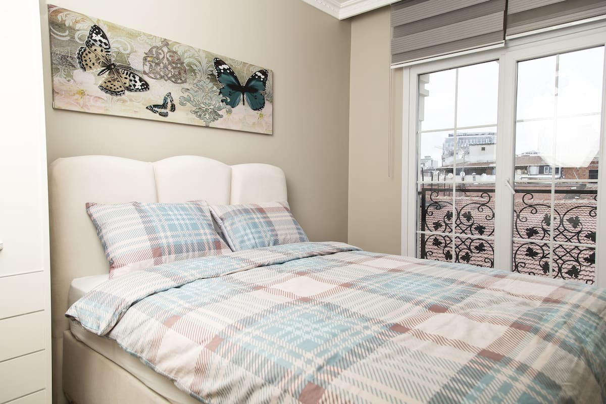 1 chambre, bureau, fer et planche à repasser, Wi-Fi gratuit