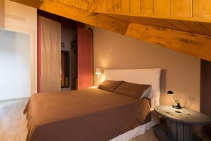 1 bedroom, iron/ironing board, free WiFi