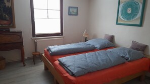 Unclassified image, 5 of 11, button