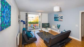 Exclusive Apartment, Ensuite (Spacious) | Lounge