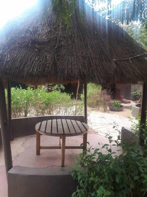 Terrace/patio - Hotel Relais 82 (Mbour)