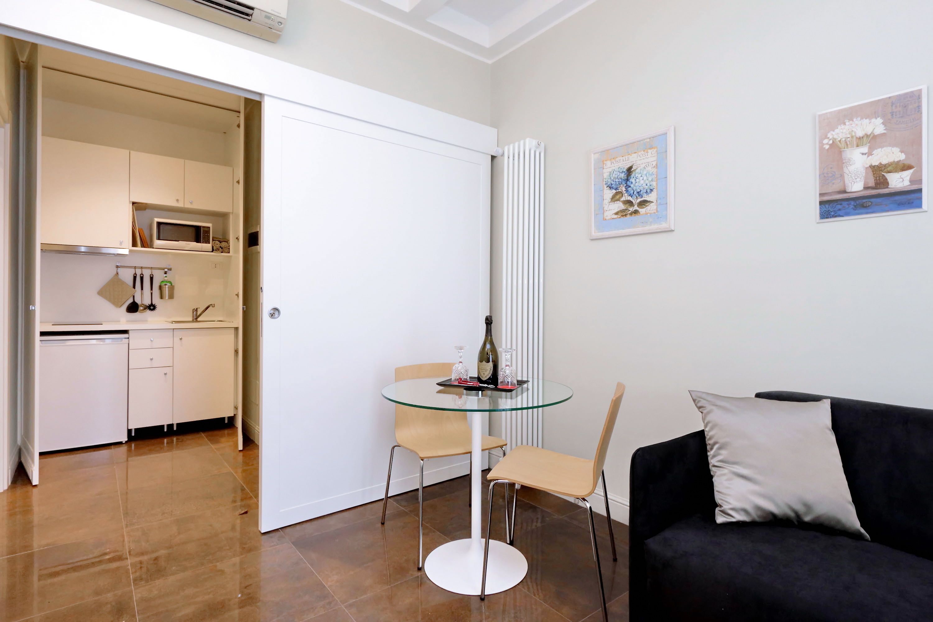 Family Room | Living area | Flat-screen TV