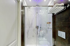 Douche de la salle de bain
