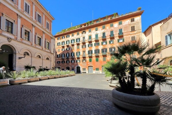 Front of property - Piazza Venezia Grand Suite (Rome)