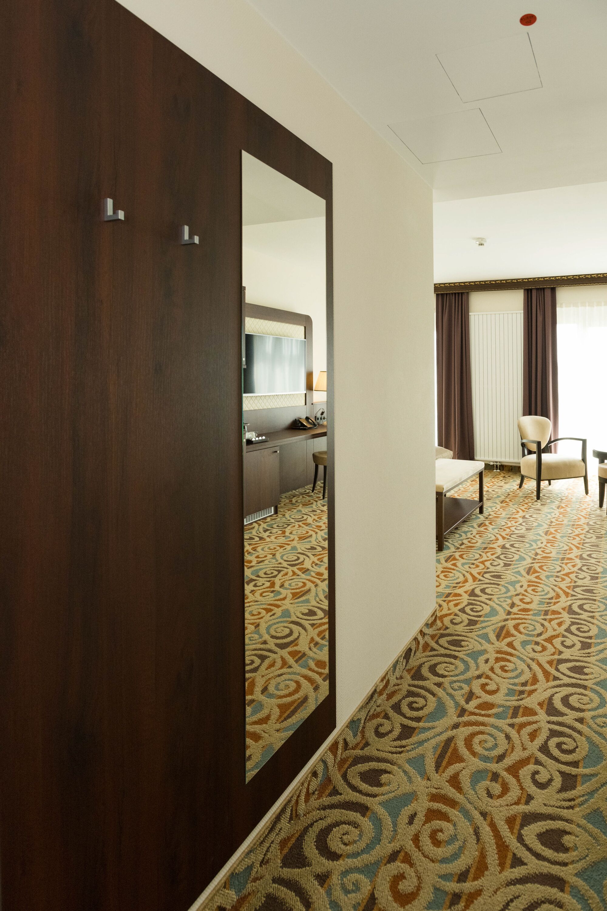 business double room | living area | flat-screen tv