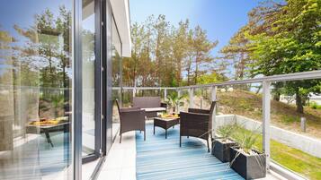 Deluxe Apartment, 2 Bedrooms (I) | Terrace/patio