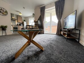 Apartment, eigenes Bad, Blick auf den Innenhof (Top Floor - LA 35) | Blick vom Balkon