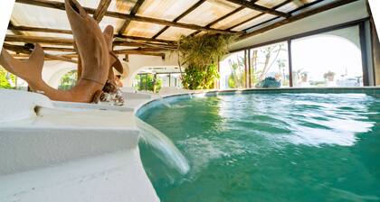 Ravino Secret Retreat