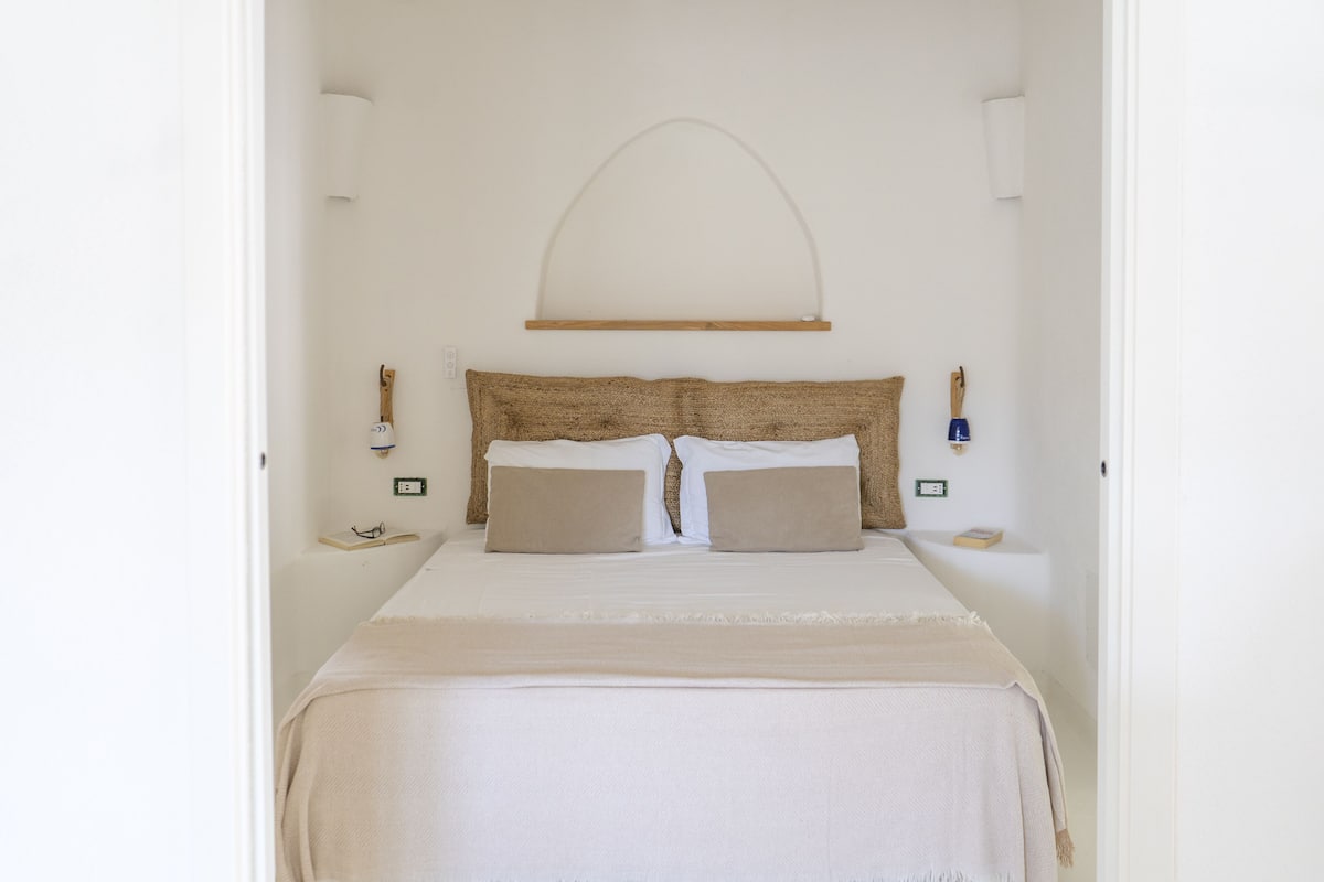 Apartment, 1 Bedroom, Balcony | Premium bedding, down comforters, in-room safe, individually decorated