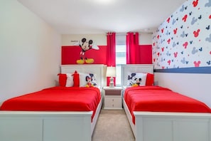 Casa (5 Bedrooms) | Decoración individual, mobiliario individual, escritorio