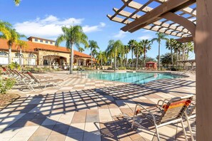 Outdoor pool, a heated pool - Aviana Resort Home - 6bd/5baph - Rav6321 (Davenport)