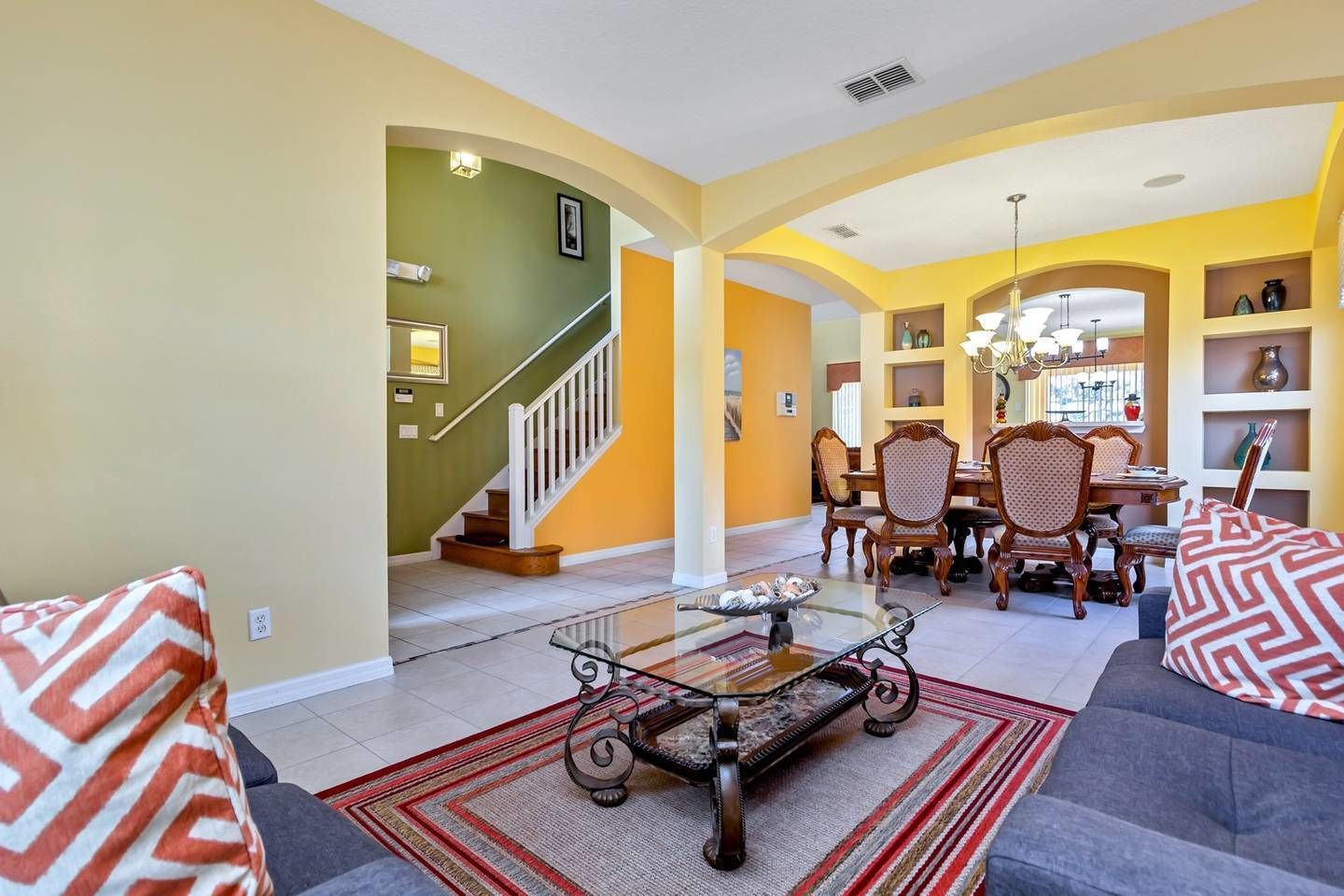 House (6 Bedrooms) | 6 bedrooms, individually decorated, individually furnished, desk