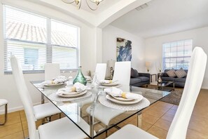 Dining - Aviana Resort-beautiful 6bd/5ba Pool Home- #6av400 (Davenport)