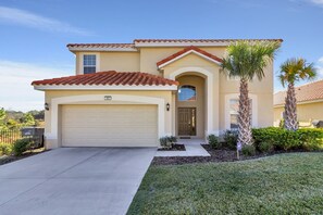 Front of property - Aviana Resort-beautiful 6bd/5ba Pool Home- #6av400 (Davenport)