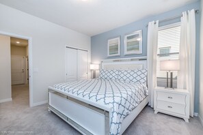 House (6 Bedrooms) | 6 bedrooms, individually decorated, individually furnished, desk - NEW DEC 2018! Solterra 6bd/4ba Pool Home #6st452 (Davenport)