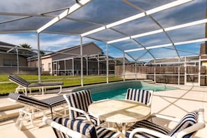 Piscine extérieure