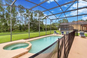 Piscine extérieure