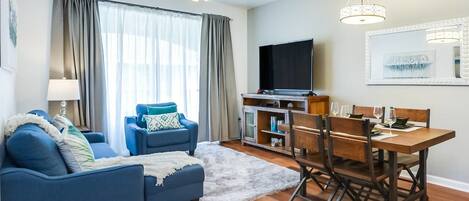 Televisi layar datar 50-inci dengan saluran TV kabel dan TV