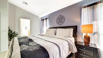 Rumah (4 Bedrooms) | 4 kamar tidur dan didekorasi berbeda-beda