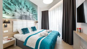 Deluxe Apartment, 1 Bedroom (I) | Iron/ironing board, free WiFi, bed sheets