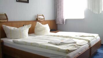 Schreibtisch, kostenloses WLAN