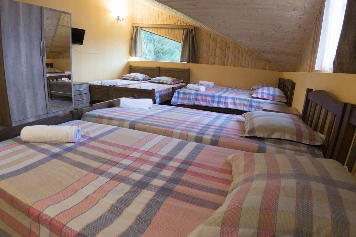 Habitación familiar (for 6 adults) | Tabla de planchar con plancha y wifi gratis