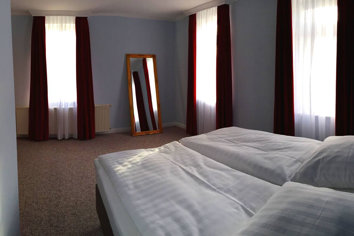 Rollaway beds (surcharge), WiFi (free)