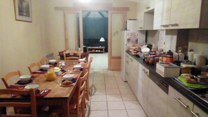 Desayuno buffet incluido todos los días 