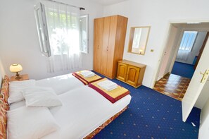 Classic Apartment, Sea View