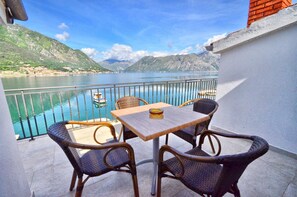 Comfort Apartment, Sea View | Balcony