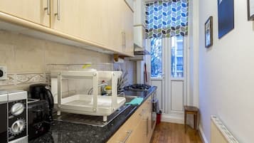 Apartment, Private Bathroom | Miscellaneous