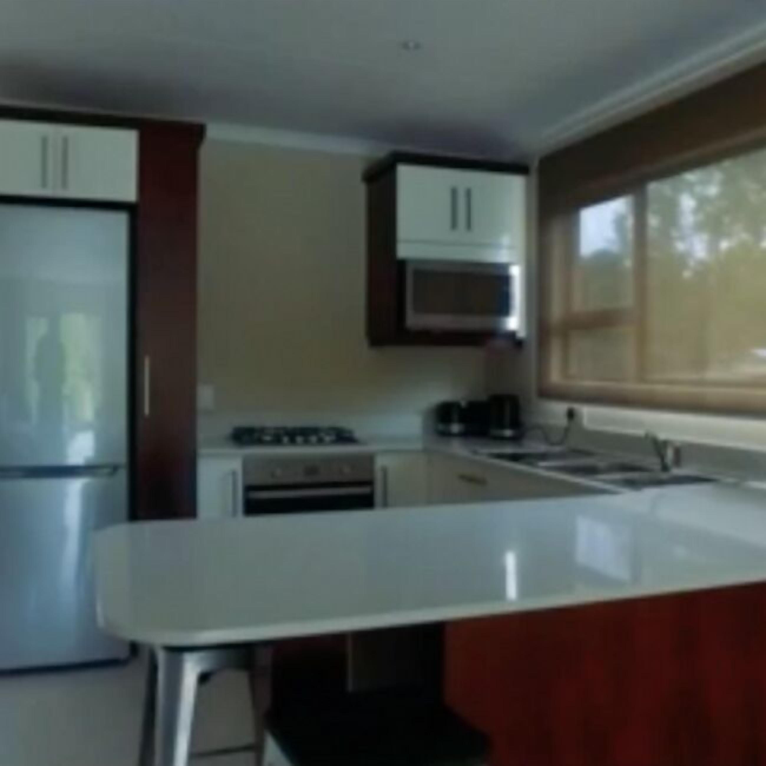 luxury studio (lakeside) | private kitchen | full-sized fridge, microwave, oven, stovetop