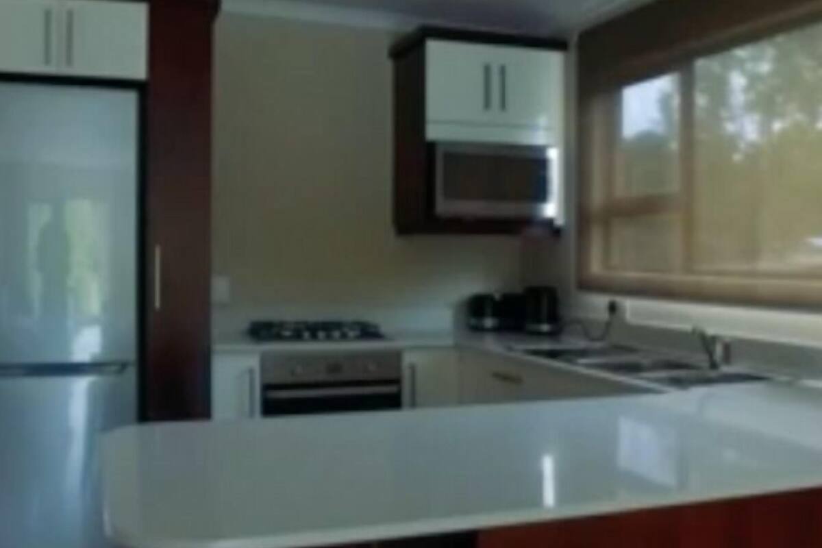 luxury studio (lakeside) | private kitchen | full-sized fridge, microwave, oven, stovetop