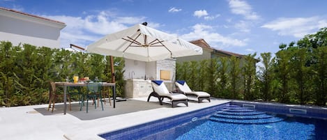 Villa (Medea) | Terrasse/Patio