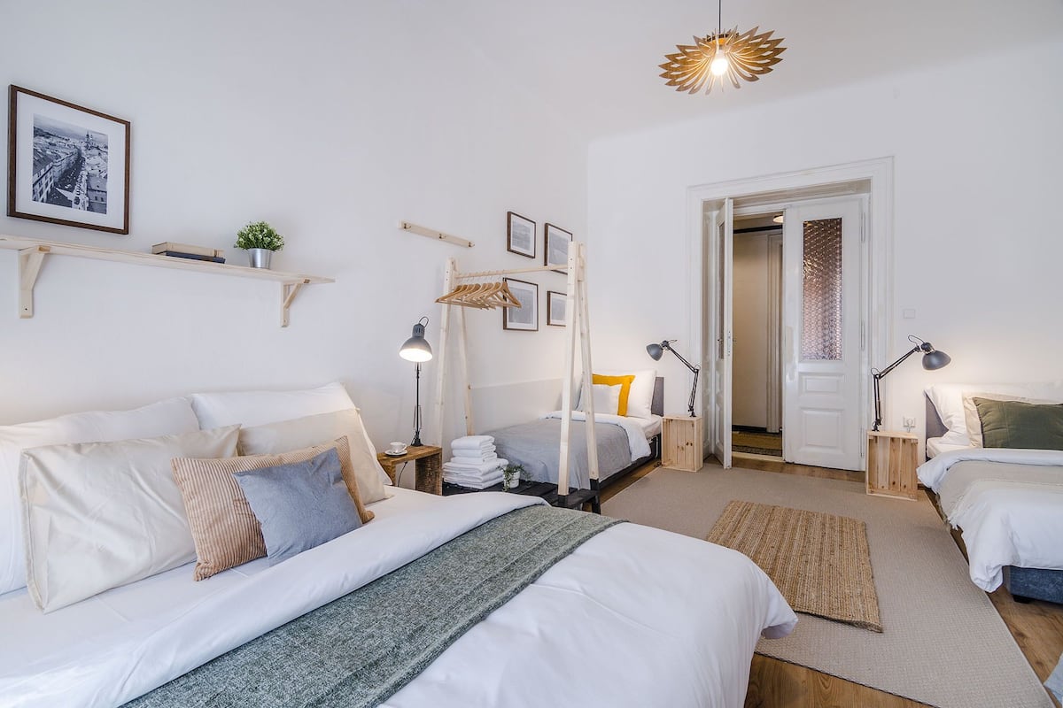 Standard Apartment | 3 bedrooms, individually decorated, individually furnished, desk