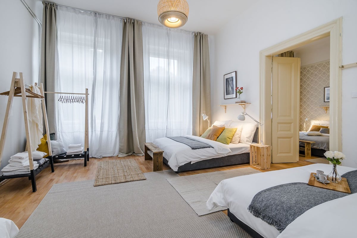 Standard Apartment | 3 bedrooms, individually decorated, individually furnished, desk