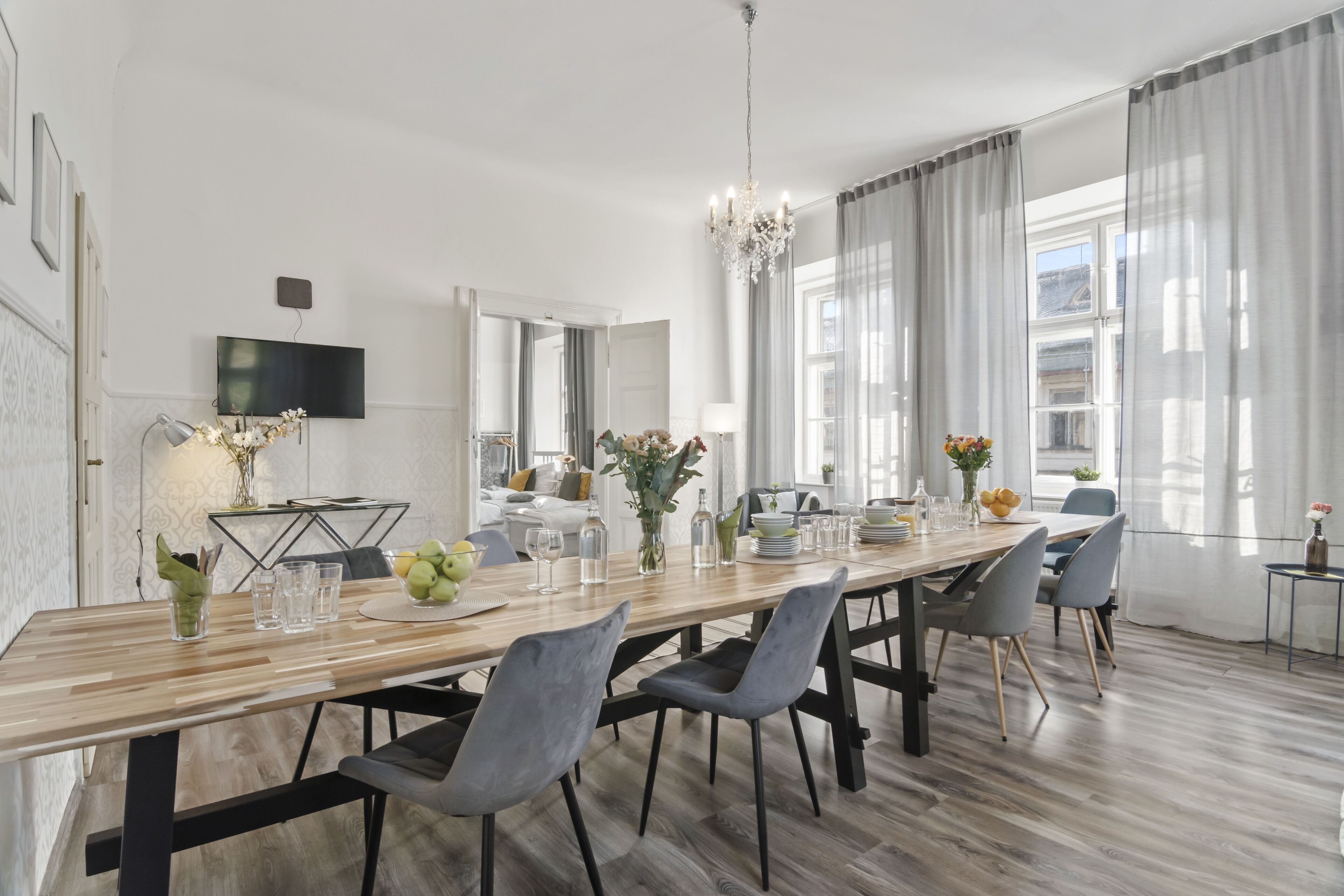 Traditional Apartment | Living area | Smart TV, Netflix