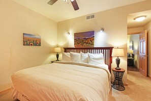 콘도, 침실 1개 | 1 개의 침실, 노트북 작업 공간, 다리미/다리미판, 여행용 아기침대