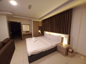 2 chambres, minibar, coffres-forts dans les chambres, bureau