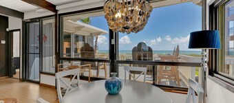 The Mermaid - Completely Renovated 1960's Beachfront House 3 Bedroom Home by RedAwning