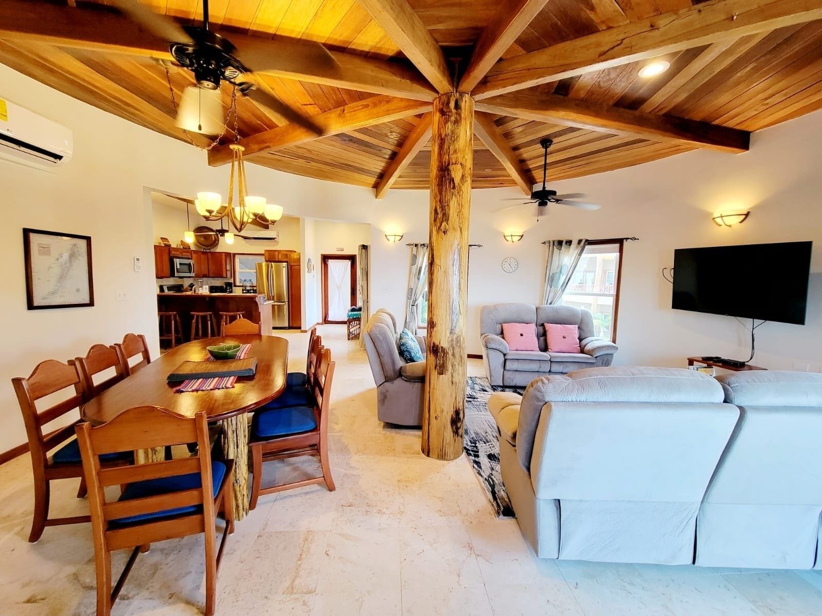 Condo, 3 Bedrooms | Tempat makan