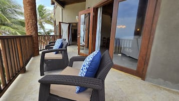 Condo, 3 Bedrooms | Terrace/patio